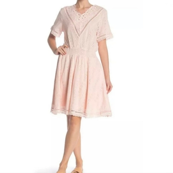 STELLAH Eyelet Scalloped Smocked Dress NWT pink - Picture 1 of 8